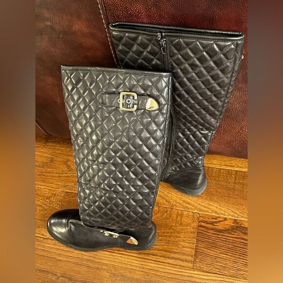 Tom Extreme by Eddie Marc quilted leather tall zip boots w/gold tone hardware - Picture 1 of 10